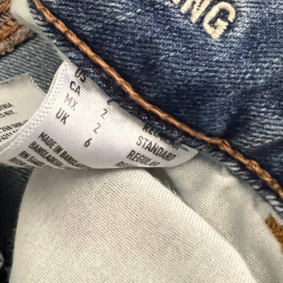 American Eagle Outfitters Super Stretch Light Wash Women's Denim Sz 2 - Picture 4 of 13